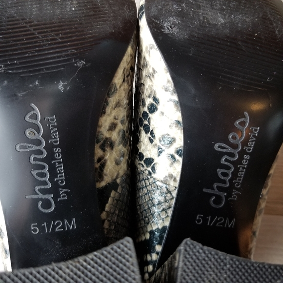 Charles David Snakeskin Print Block-Heel Pumps - Picture 8 of 8